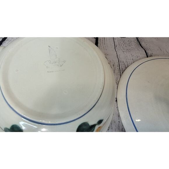 Vintage Red Wing Pottery Hand Painted Casserole with Lid Floral design - Picture 7 of 9